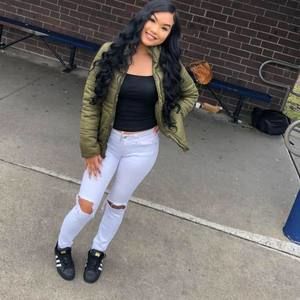 Meet your Posher, Chrystell